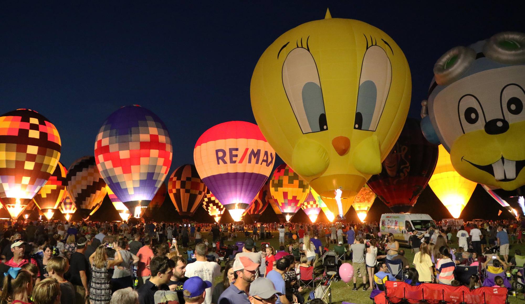 Five Date Ideas at the CenterPoint Energy Red River Balloon Rally | Red ...